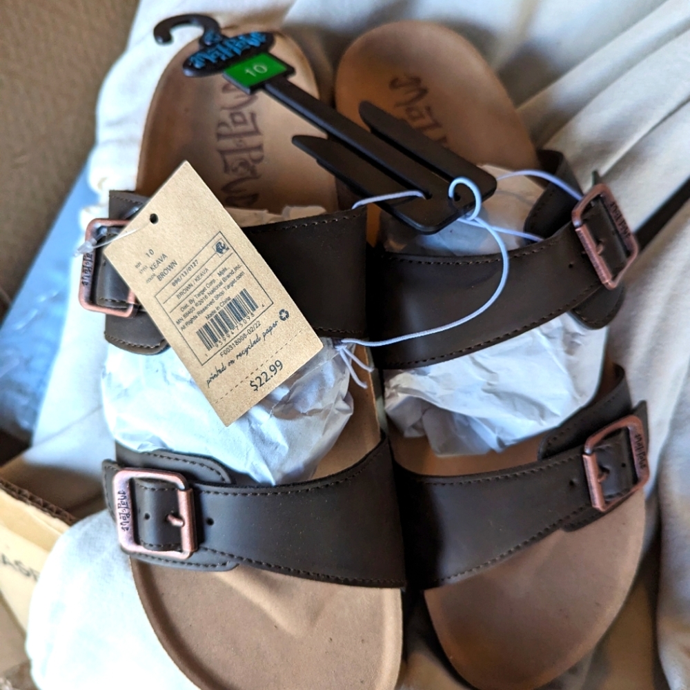Open toe sandals